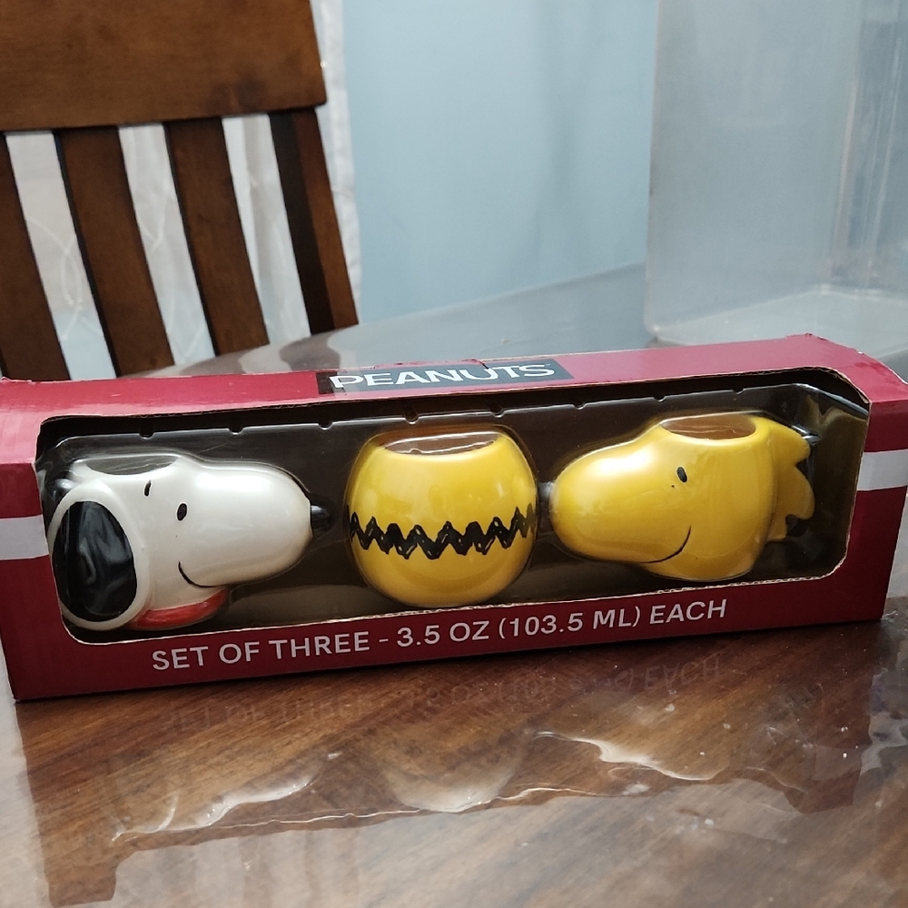 Peanuts Snoopy and Woodstock Mug Set - Black, Yellow